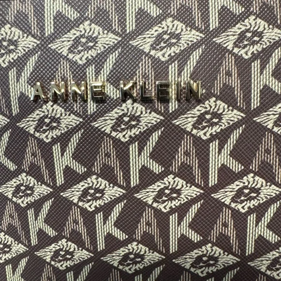 NWOT Anne Klein briefcase/laptop bag. - Picture 4 of 11